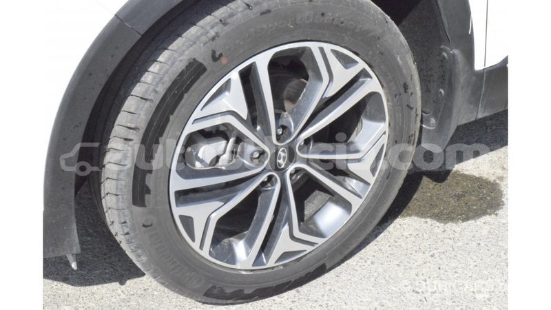 Big with watermark hyundai santa fe anse la raye import dubai 1916