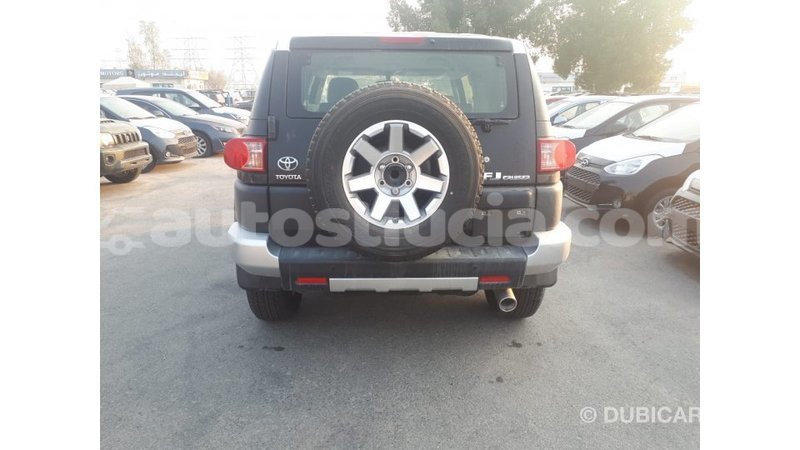 Big with watermark toyota fj cruiser anse la raye import dubai 1917