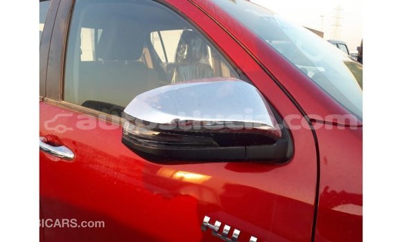 Acheter Import Voiture Toyota Hilux Rouge à Import - Dubai, Anse-la-Raye Acheter Import Voiture Toyota Hilux Rouge à Import - Dubai, Anse-la-Raye