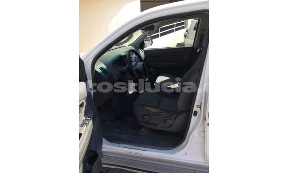 Buy Import Toyota Hilux White Car in Import - Dubai in Anse-la-Raye Buy Import Toyota Hilux White Car in Import - Dubai in Anse-la-Raye