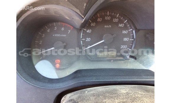 Buy Import Toyota Hilux White Car in Import - Dubai in Anse-la-Raye Buy Import Toyota Hilux White Car in Import - Dubai in Anse-la-Raye