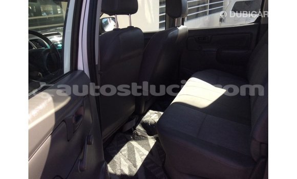 Buy Import Toyota Hilux White Car in Import - Dubai in Anse-la-Raye Buy Import Toyota Hilux White Car in Import - Dubai in Anse-la-Raye