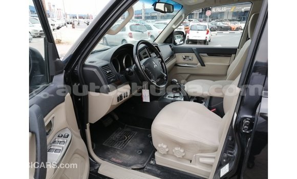 Buy Import Mitsubishi Pajero Black Car in Import - Dubai in Anse-la-Raye Buy Import Mitsubishi Pajero Black Car in Import - Dubai in Anse-la-Raye