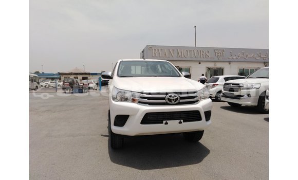 Buy Import Toyota Hilux White Car in Import - Dubai in Anse-la-Raye Buy Import Toyota Hilux White Car in Import - Dubai in Anse-la-Raye