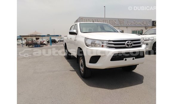 Buy Import Toyota Hilux White Car in Import - Dubai in Anse-la-Raye Buy Import Toyota Hilux White Car in Import - Dubai in Anse-la-Raye
