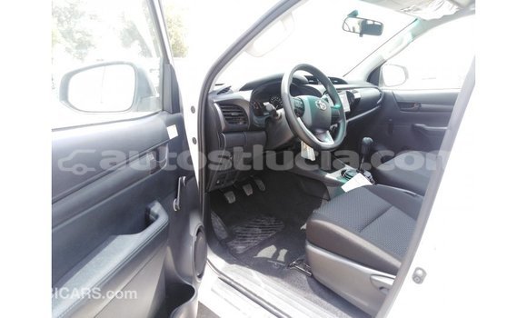 Buy Import Toyota Hilux White Car in Import - Dubai in Anse-la-Raye Buy Import Toyota Hilux White Car in Import - Dubai in Anse-la-Raye