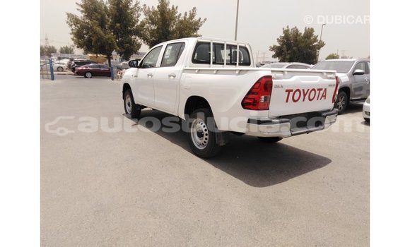 Buy Import Toyota Hilux White Car in Import - Dubai in Anse-la-Raye Buy Import Toyota Hilux White Car in Import - Dubai in Anse-la-Raye