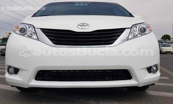 Buy Import Toyota Sienna White Car in Import - Dubai in Anse-la-Raye Buy Import Toyota Sienna White Car in Import - Dubai in Anse-la-Raye
