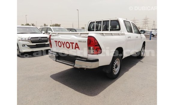 Buy Import Toyota Hilux White Car in Import - Dubai in Anse-la-Raye Buy Import Toyota Hilux White Car in Import - Dubai in Anse-la-Raye