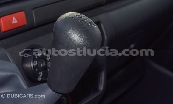 Acheter Import Voiture Toyota Hiace Blanc à Import - Dubai, Anse-la-Raye Acheter Import Voiture Toyota Hiace Blanc à Import - Dubai, Anse-la-Raye