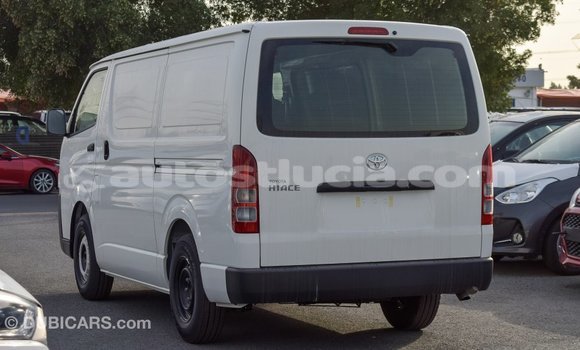 Acheter Import Voiture Toyota Hiace Blanc à Import - Dubai, Anse-la-Raye Acheter Import Voiture Toyota Hiace Blanc à Import - Dubai, Anse-la-Raye