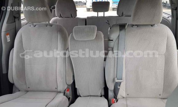 Buy Import Toyota Sienna White Car in Import - Dubai in Anse-la-Raye Buy Import Toyota Sienna White Car in Import - Dubai in Anse-la-Raye