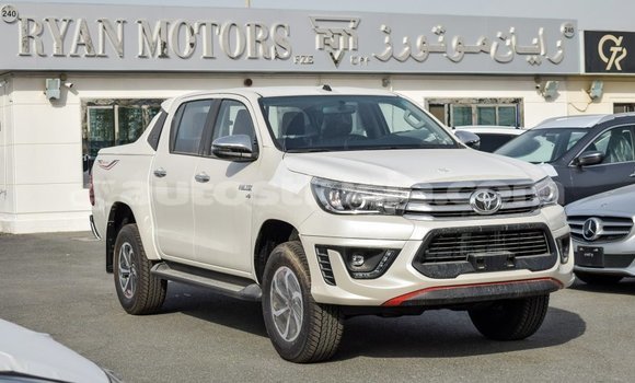 Buy Import Toyota Hilux White Car in Import - Dubai in Anse-la-Raye Buy Import Toyota Hilux White Car in Import - Dubai in Anse-la-Raye