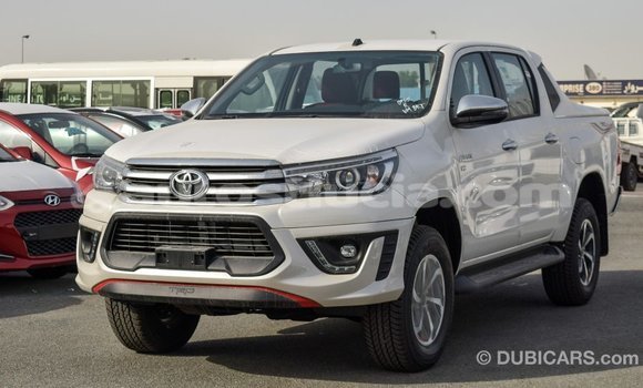 Buy Import Toyota Hilux White Car in Import - Dubai in Anse-la-Raye Buy Import Toyota Hilux White Car in Import - Dubai in Anse-la-Raye