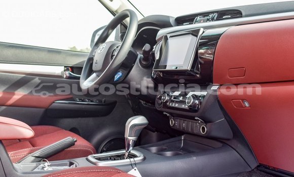 Buy Import Toyota Hilux White Car in Import - Dubai in Anse-la-Raye Buy Import Toyota Hilux White Car in Import - Dubai in Anse-la-Raye