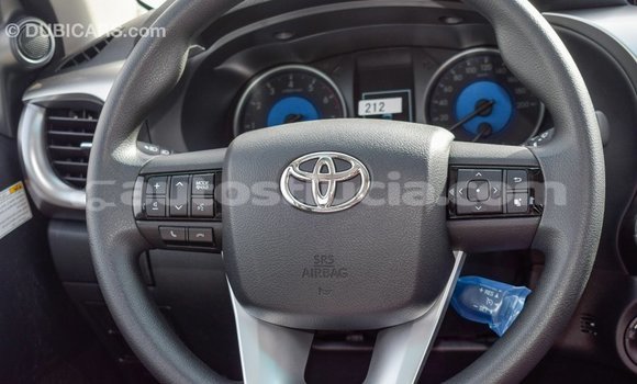 Buy Import Toyota Hilux White Car in Import - Dubai in Anse-la-Raye Buy Import Toyota Hilux White Car in Import - Dubai in Anse-la-Raye