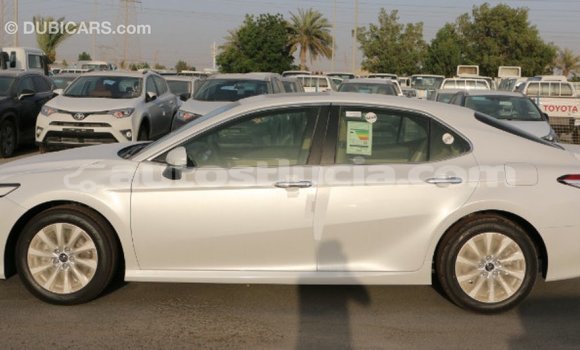 Buy Import Toyota Camry White Car in Import - Dubai in Anse-la-Raye Buy Import Toyota Camry White Car in Import - Dubai in Anse-la-Raye