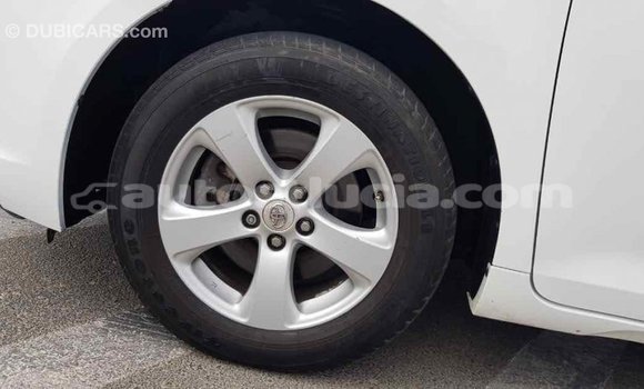 Buy Import Toyota Sienna White Car in Import - Dubai in Anse-la-Raye Buy Import Toyota Sienna White Car in Import - Dubai in Anse-la-Raye
