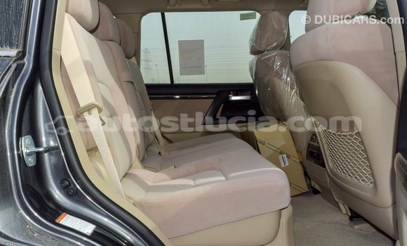 Acheter Import Voiture Toyota Land Cruiser Autre à Import - Dubai, Anse-la-Raye Acheter Import Voiture Toyota Land Cruiser Autre à Import - Dubai, Anse-la-Raye