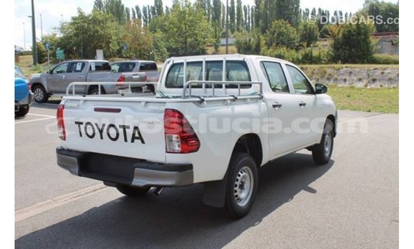 Buy Import Toyota Hilux White Car in Import - Dubai in Anse-la-Raye Buy Import Toyota Hilux White Car in Import - Dubai in Anse-la-Raye