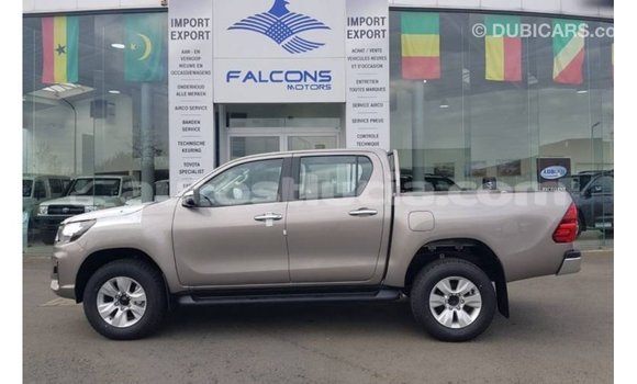Buy Import Toyota Hilux Brown Car in Import - Dubai in Anse-la-Raye Buy Import Toyota Hilux Brown Car in Import - Dubai in Anse-la-Raye