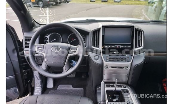 Acheter Import Voiture Toyota Land Cruiser Noir à Import - Dubai, Anse-la-Raye Acheter Import Voiture Toyota Land Cruiser Noir à Import - Dubai, Anse-la-Raye