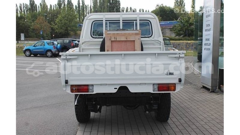 Big with watermark toyota land cruiser anse la raye import dubai 1973