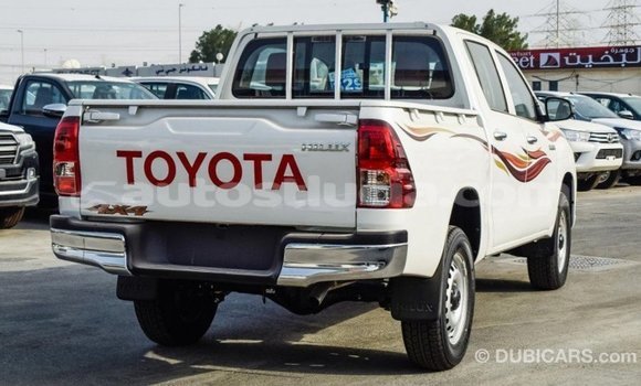 Acheter Import Voiture Toyota Hilux Blanc à Import - Dubai, Anse-la-Raye Acheter Import Voiture Toyota Hilux Blanc à Import - Dubai, Anse-la-Raye