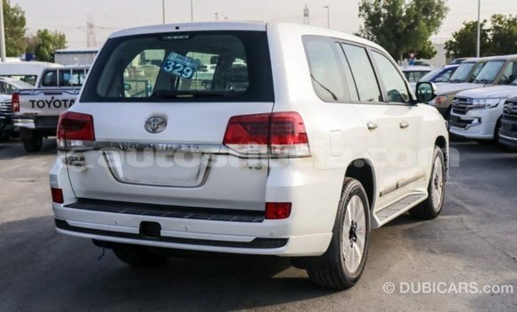 Buy Import Toyota Land Cruiser White Car in Import - Dubai in Anse-la-Raye Buy Import Toyota Land Cruiser White Car in Import - Dubai in Anse-la-Raye