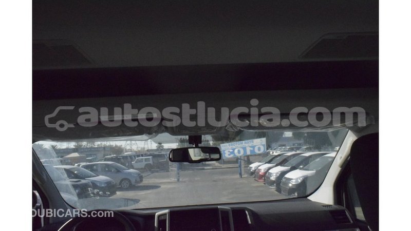 Big with watermark toyota hiace anse la raye import dubai 1989