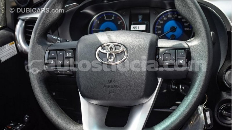 Big with watermark toyota hilux anse la raye import dubai 1994