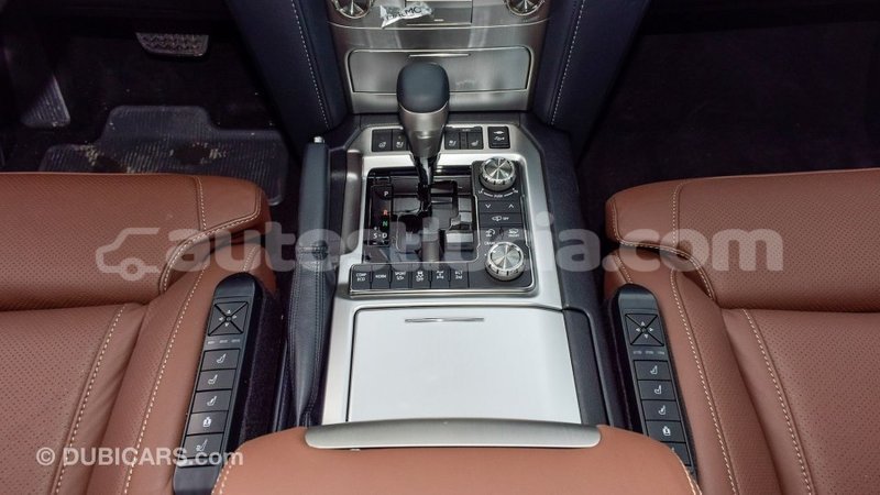 Big with watermark toyota land cruiser anse la raye import dubai 1998