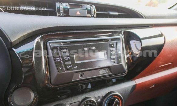 Buy Import Toyota Hilux White Car in Import - Dubai in Anse-la-Raye Buy Import Toyota Hilux White Car in Import - Dubai in Anse-la-Raye