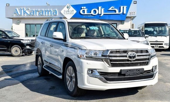 Buy Import Toyota Land Cruiser White Car in Import - Dubai in Anse-la-Raye Buy Import Toyota Land Cruiser White Car in Import - Dubai in Anse-la-Raye