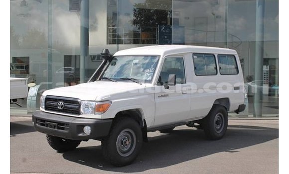 Buy Import Toyota Land Cruiser White Car in Import - Dubai in Anse-la-Raye Buy Import Toyota Land Cruiser White Car in Import - Dubai in Anse-la-Raye