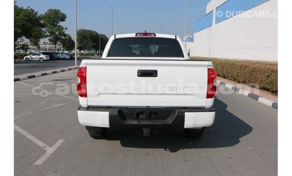 Acheter Import Voiture Toyota Tundra Blanc à Import - Dubai, Anse-la-Raye Acheter Import Voiture Toyota Tundra Blanc à Import - Dubai, Anse-la-Raye