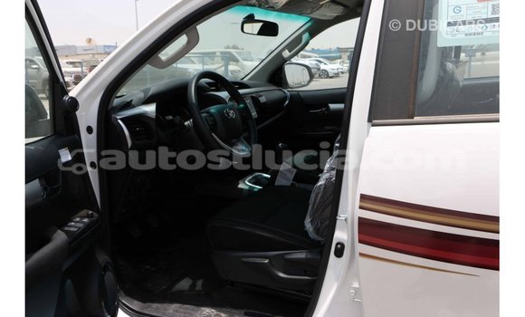 Buy Import Toyota Hilux White Car in Import - Dubai in Anse-la-Raye Buy Import Toyota Hilux White Car in Import - Dubai in Anse-la-Raye