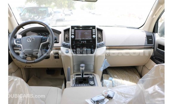 Buy Import Toyota Land Cruiser White Car in Import - Dubai in Anse-la-Raye Buy Import Toyota Land Cruiser White Car in Import - Dubai in Anse-la-Raye