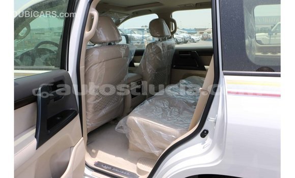 Buy Import Toyota Land Cruiser White Car in Import - Dubai in Anse-la-Raye Buy Import Toyota Land Cruiser White Car in Import - Dubai in Anse-la-Raye