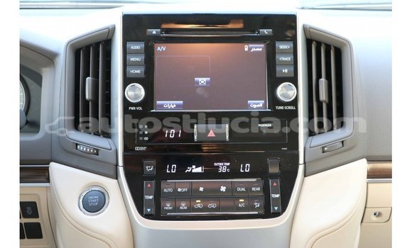 Buy Import Toyota Land Cruiser White Car in Import - Dubai in Anse-la-Raye Buy Import Toyota Land Cruiser White Car in Import - Dubai in Anse-la-Raye