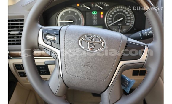 Buy Import Toyota Land Cruiser White Car in Import - Dubai in Anse-la-Raye Buy Import Toyota Land Cruiser White Car in Import - Dubai in Anse-la-Raye
