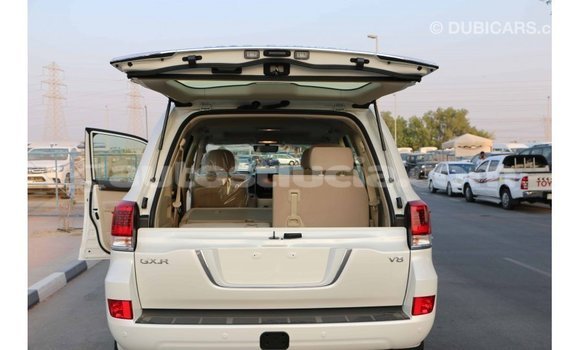 Buy Import Toyota Land Cruiser White Car in Import - Dubai in Anse-la-Raye Buy Import Toyota Land Cruiser White Car in Import - Dubai in Anse-la-Raye