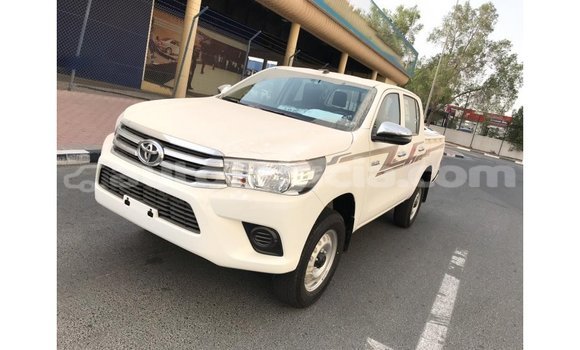 Buy Import Toyota Hilux White Car in Import - Dubai in Anse-la-Raye Buy Import Toyota Hilux White Car in Import - Dubai in Anse-la-Raye