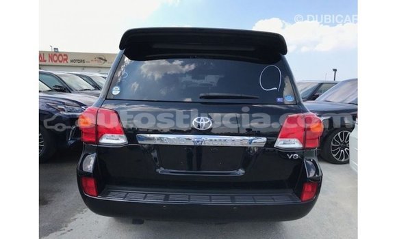 Acheter Import Voiture Toyota Land Cruiser Noir à Import - Dubai, Anse-la-Raye Acheter Import Voiture Toyota Land Cruiser Noir à Import - Dubai, Anse-la-Raye