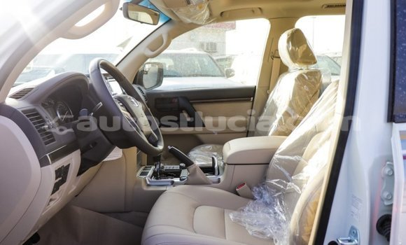 Buy Import Toyota Land Cruiser White Car in Import - Dubai in Anse-la-Raye Buy Import Toyota Land Cruiser White Car in Import - Dubai in Anse-la-Raye