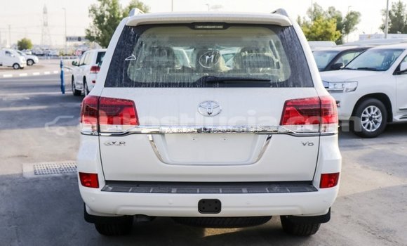 Buy Import Toyota Land Cruiser White Car in Import - Dubai in Anse-la-Raye Buy Import Toyota Land Cruiser White Car in Import - Dubai in Anse-la-Raye