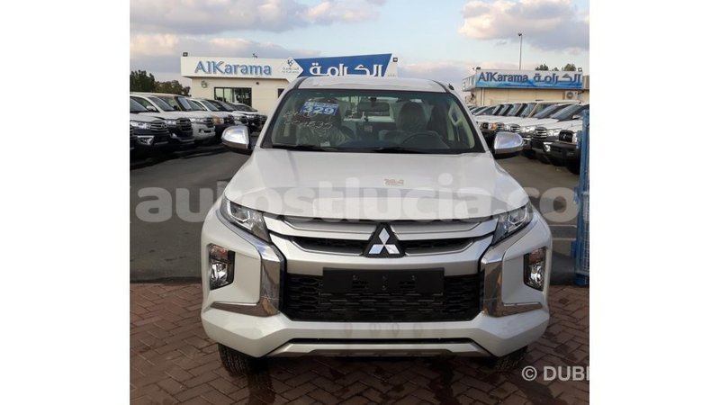Big with watermark mitsubishi l200 anse la raye import dubai 2042