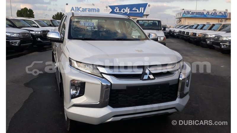 Big with watermark mitsubishi l200 anse la raye import dubai 2044
