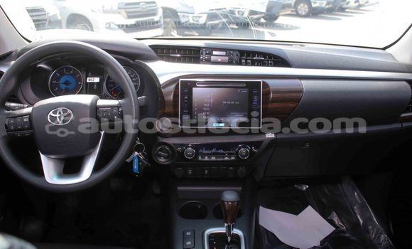 Buy Import Toyota Hilux White Car in Import - Dubai in Anse-la-Raye Buy Import Toyota Hilux White Car in Import - Dubai in Anse-la-Raye