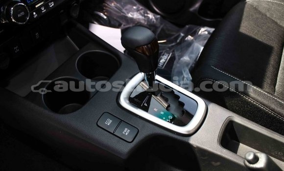 Buy Import Toyota Hilux White Car in Import - Dubai in Anse-la-Raye Buy Import Toyota Hilux White Car in Import - Dubai in Anse-la-Raye